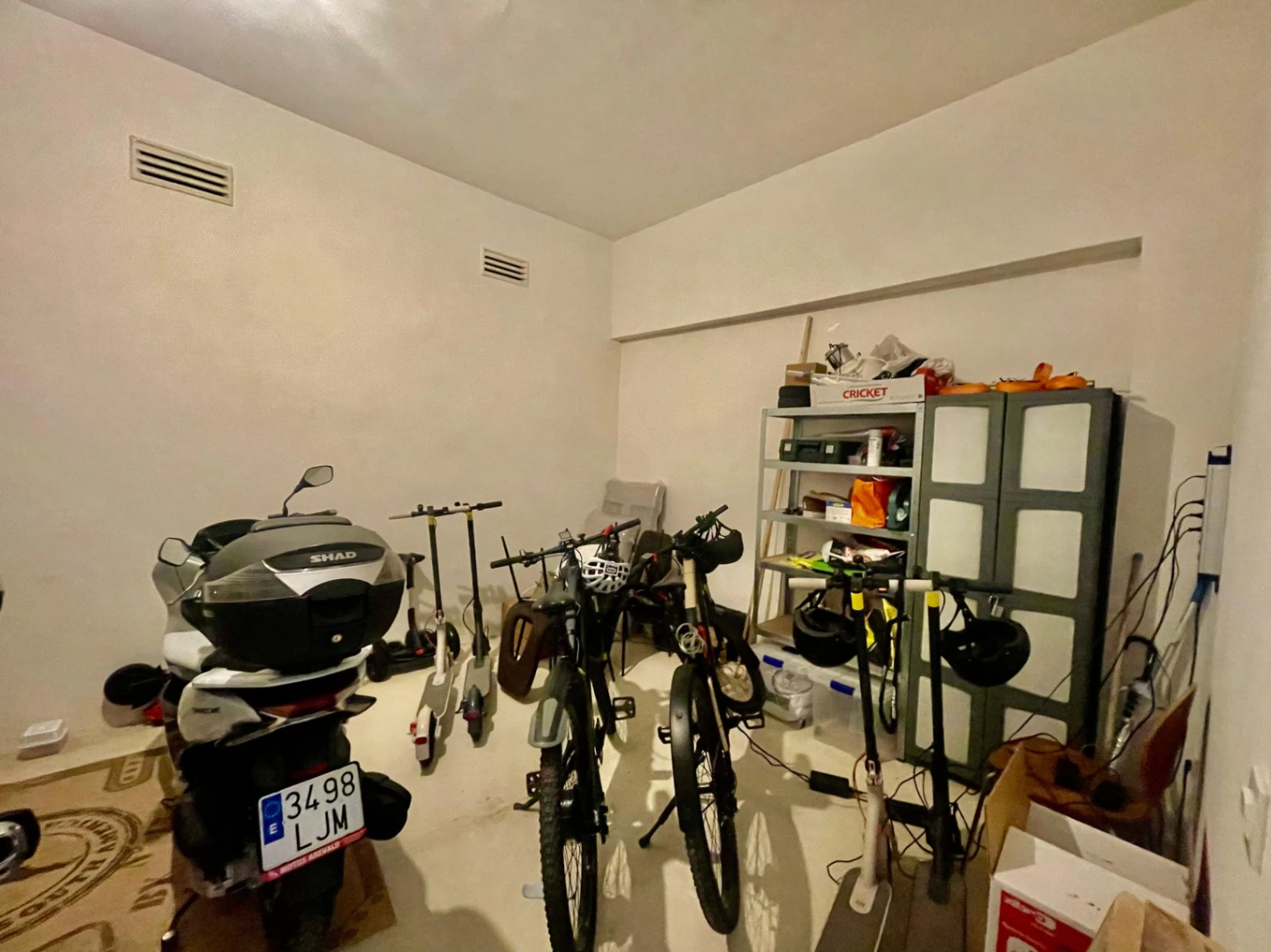Modern townhouse for sale in Jalon: luxurious, stylish