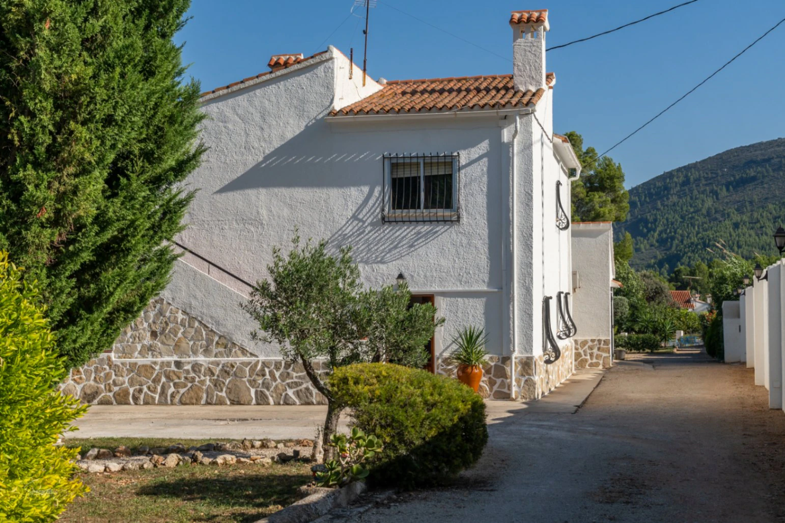 Two villas for sale in Parcent on one plot