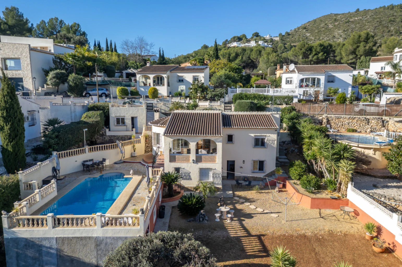 Villa for sale in Alcalali: Fabulous mountain views, excellent privacy