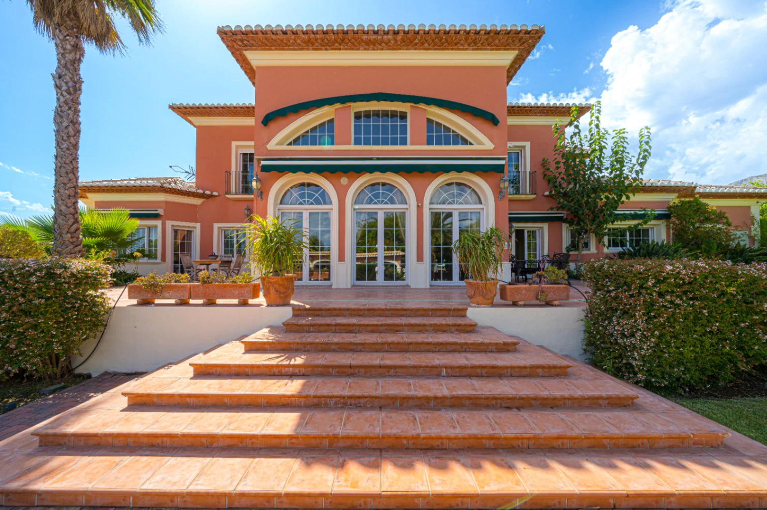 Villa te koop in Javea: Herenhuis op het zuiden