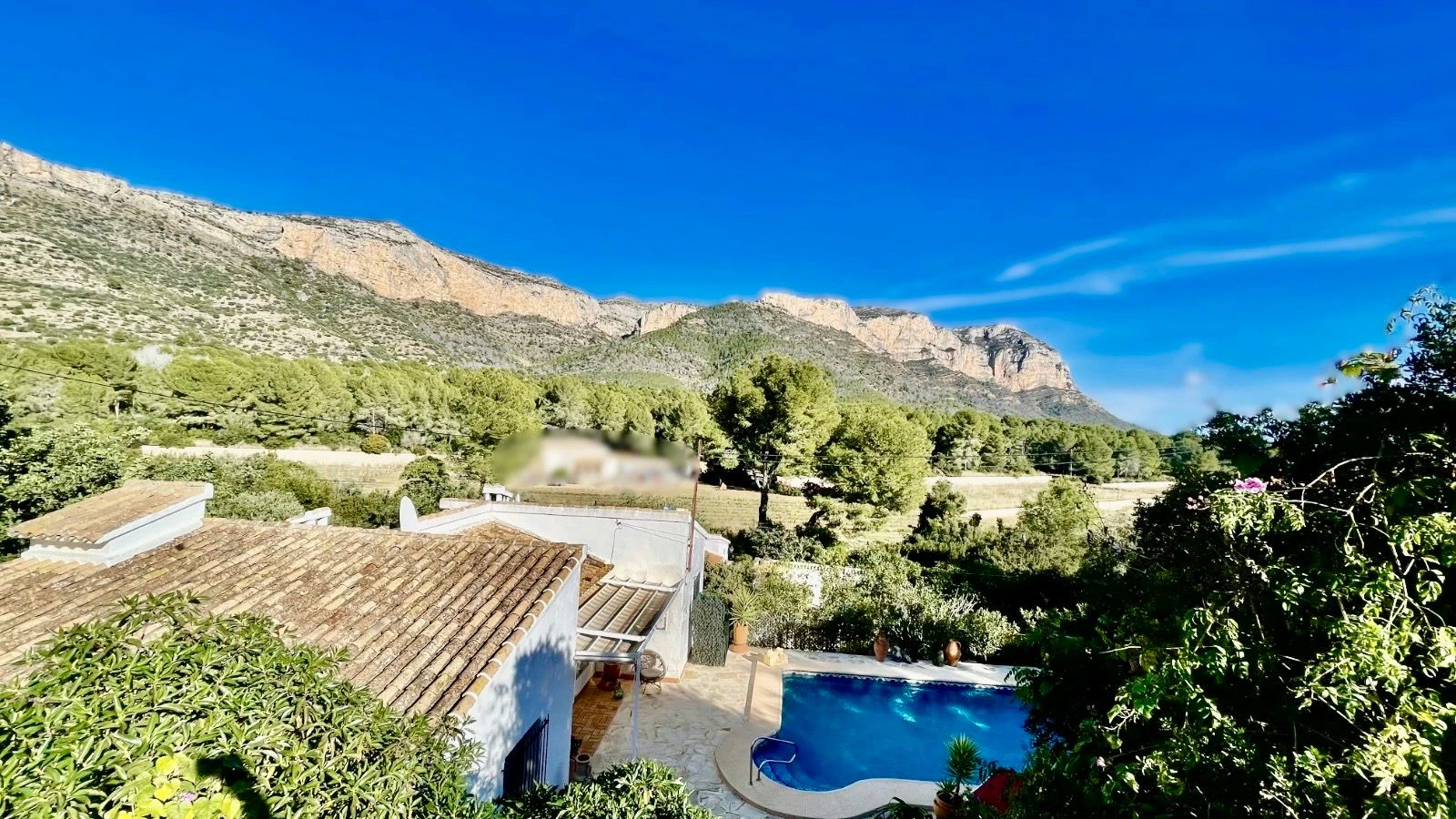 Fabulous finca-style retreat – two individual properties with two pools on a private 2,032 m² plot