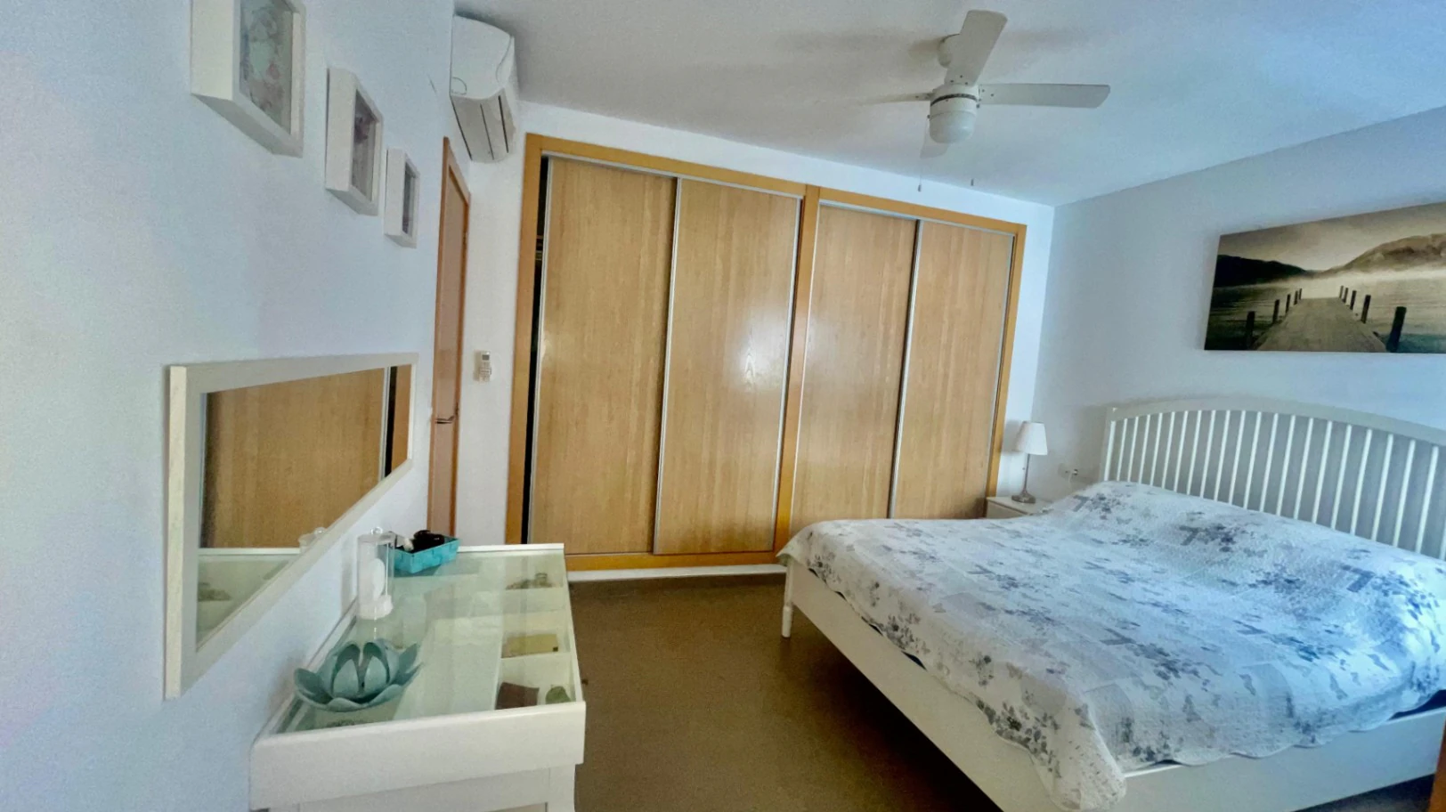 Penthouse apartment for sale in Jalon: Modern, luxurious