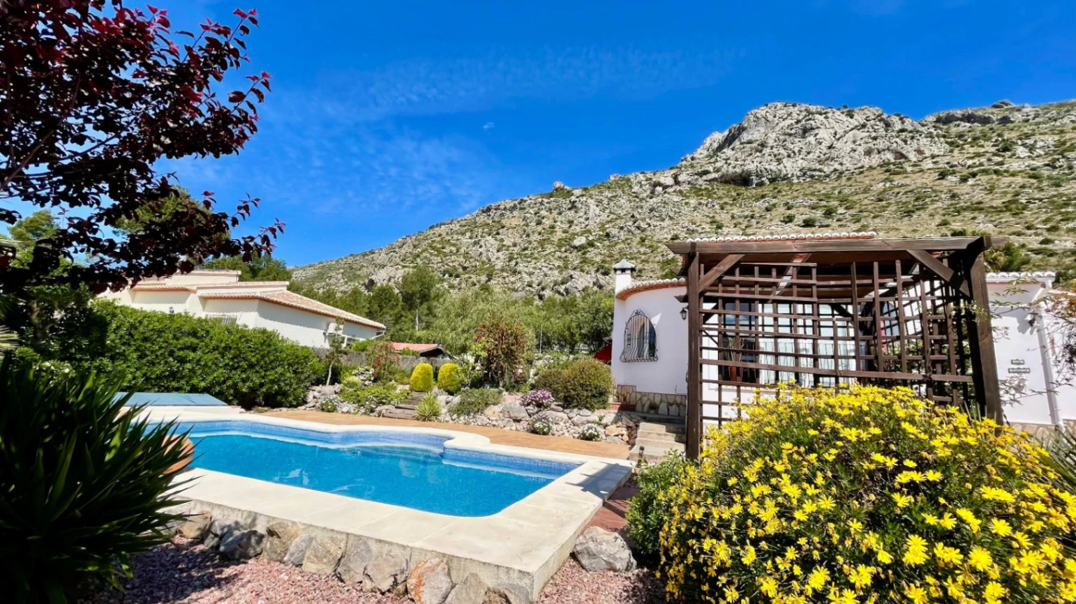 Villa for sale in Benigembla: A tranquil oasis