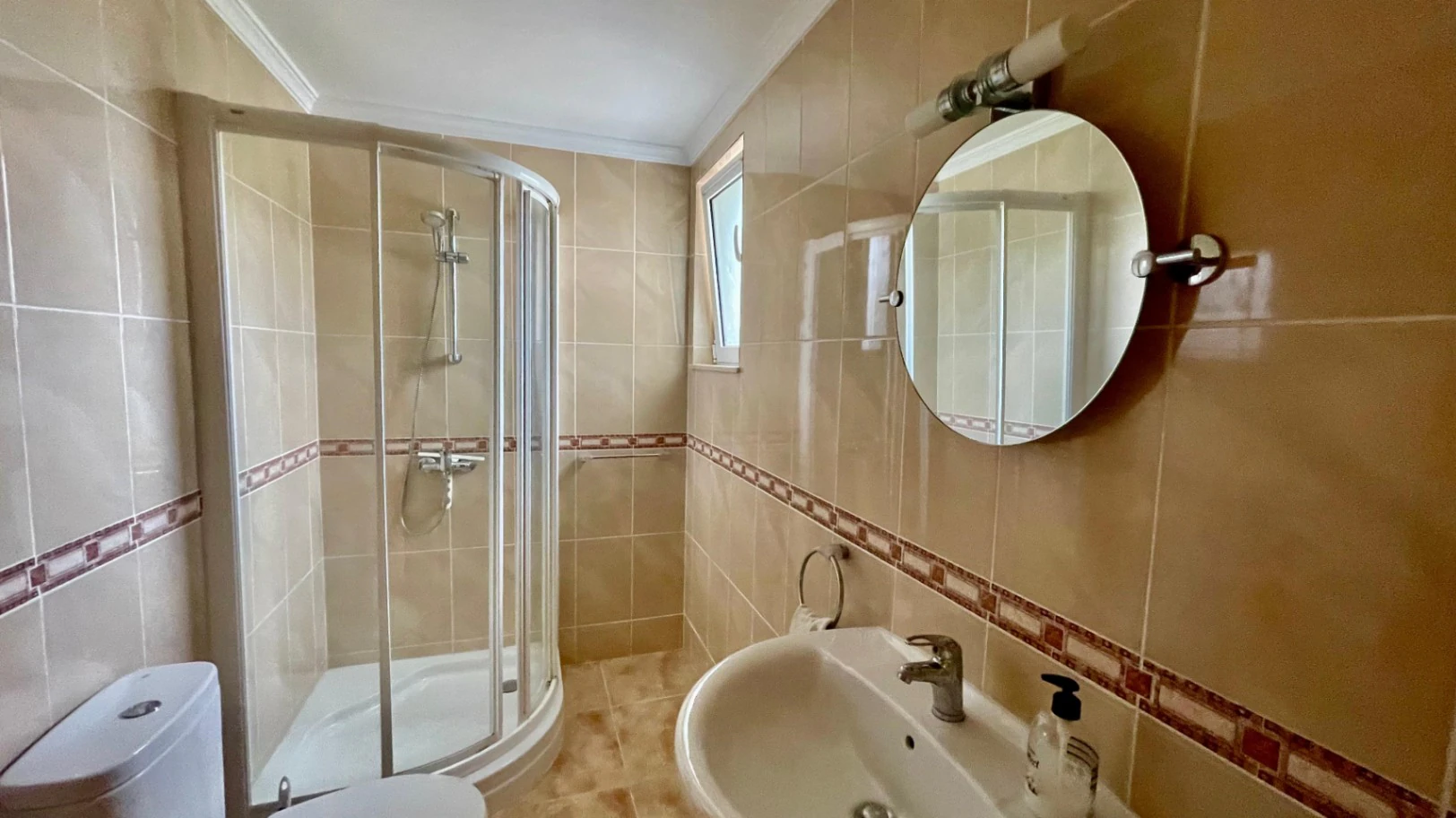 Villa for sale in Alcalali: Fabulous views, separate apartment