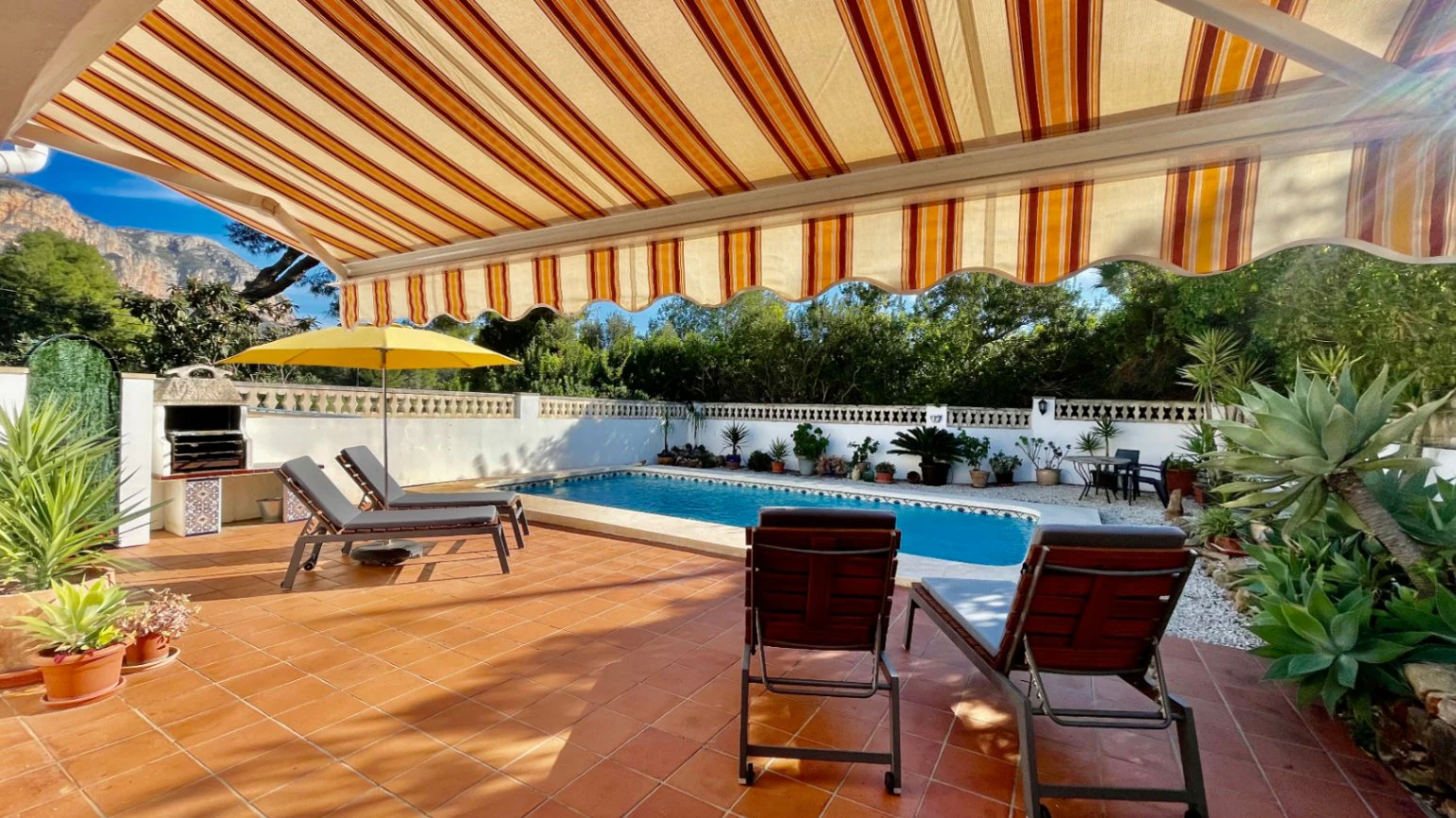 Fabulous finca-style retreat – two individual properties with two pools on a private 2,032 m² plot