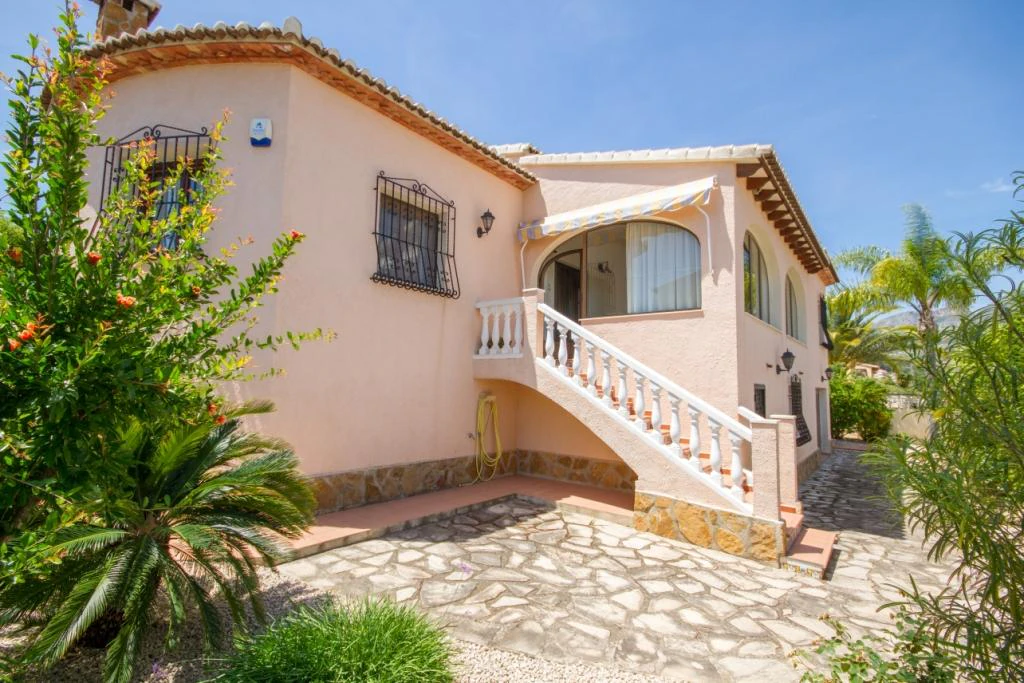 Wonderful villa very close to Orba