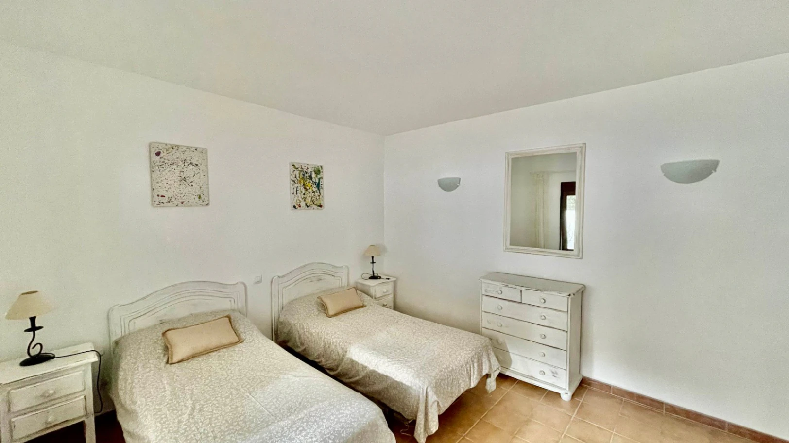Villa for sale in Jalon: Frontline with spectacular south-facing views