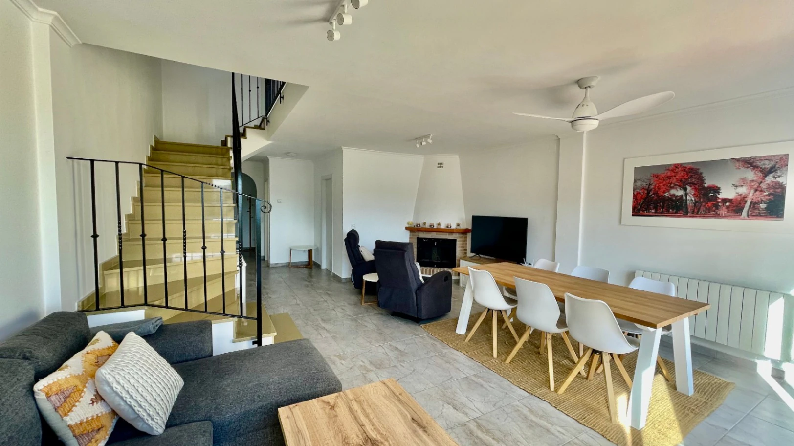 Modern townhouse for sale in Murla: Luxury, contemporary