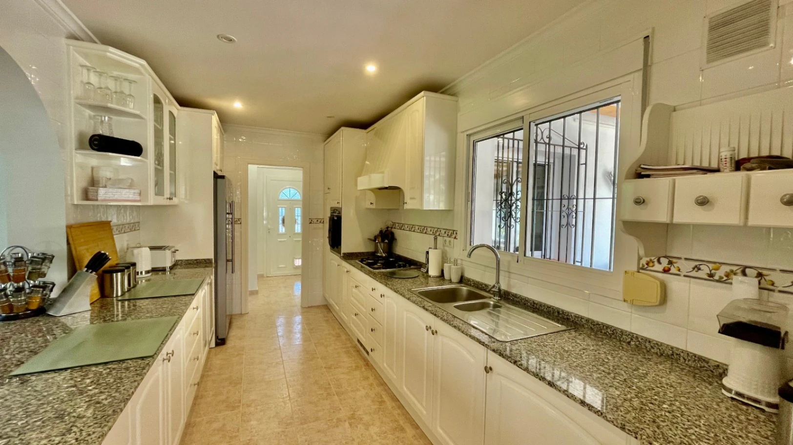 Villa for sale in Benigembla: Single level living, south-facing