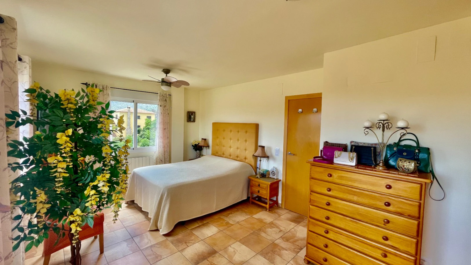 Townhouse for sale in Murla: Luxurious and spacious