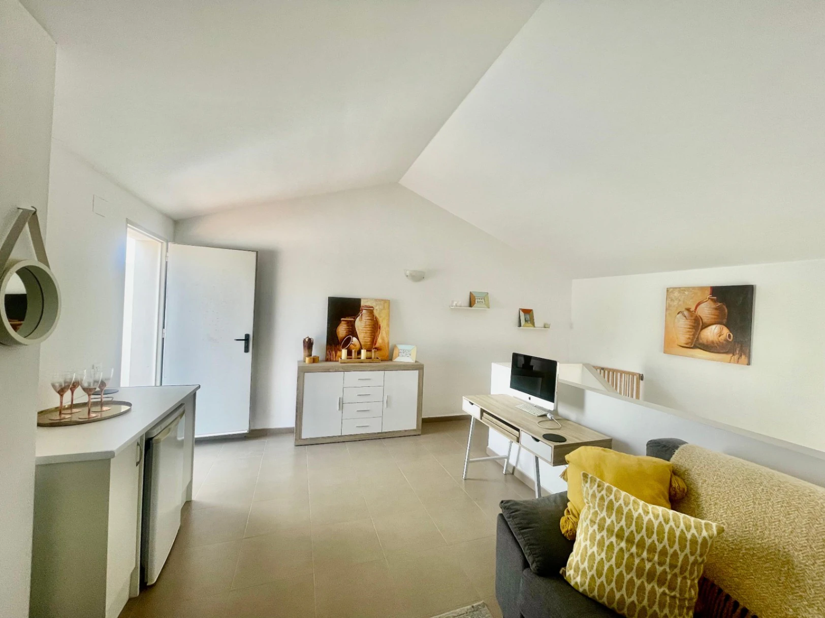 Penthouse apartment for sale in Jalon: Modern, luxurious