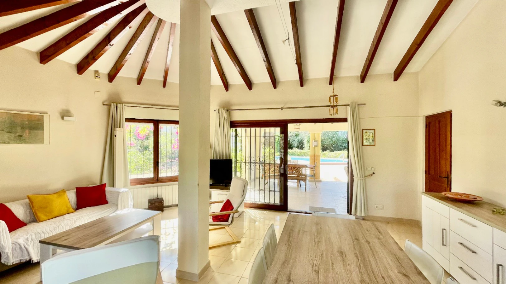 Villa for sale in Parcent: Charming, sought-after area