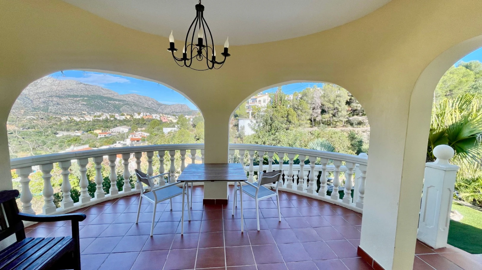 Villa for sale in Orba: Luxury & elegant
