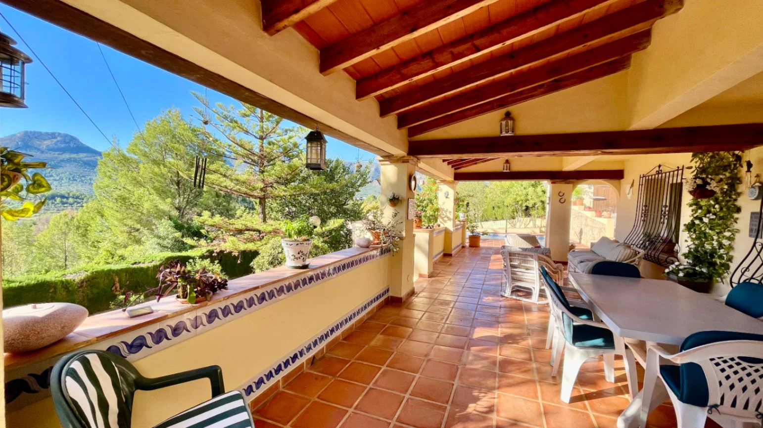 Villa te koop in Alcalali: Prachtig met adembenemend uitzicht