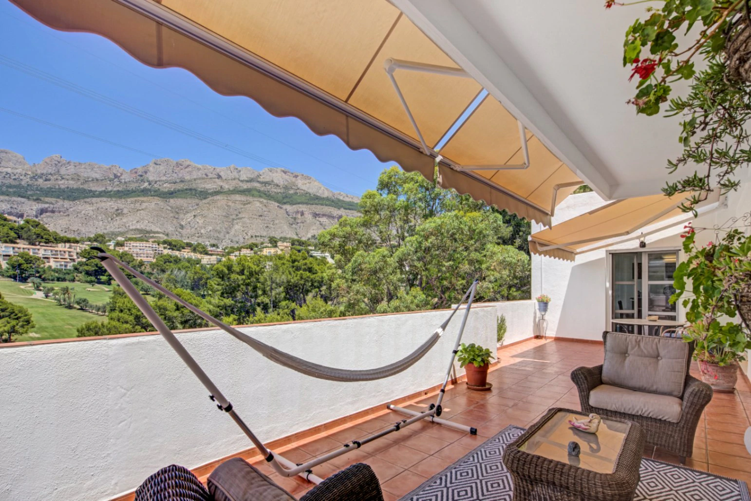 Villa for sale in Altea with sea views