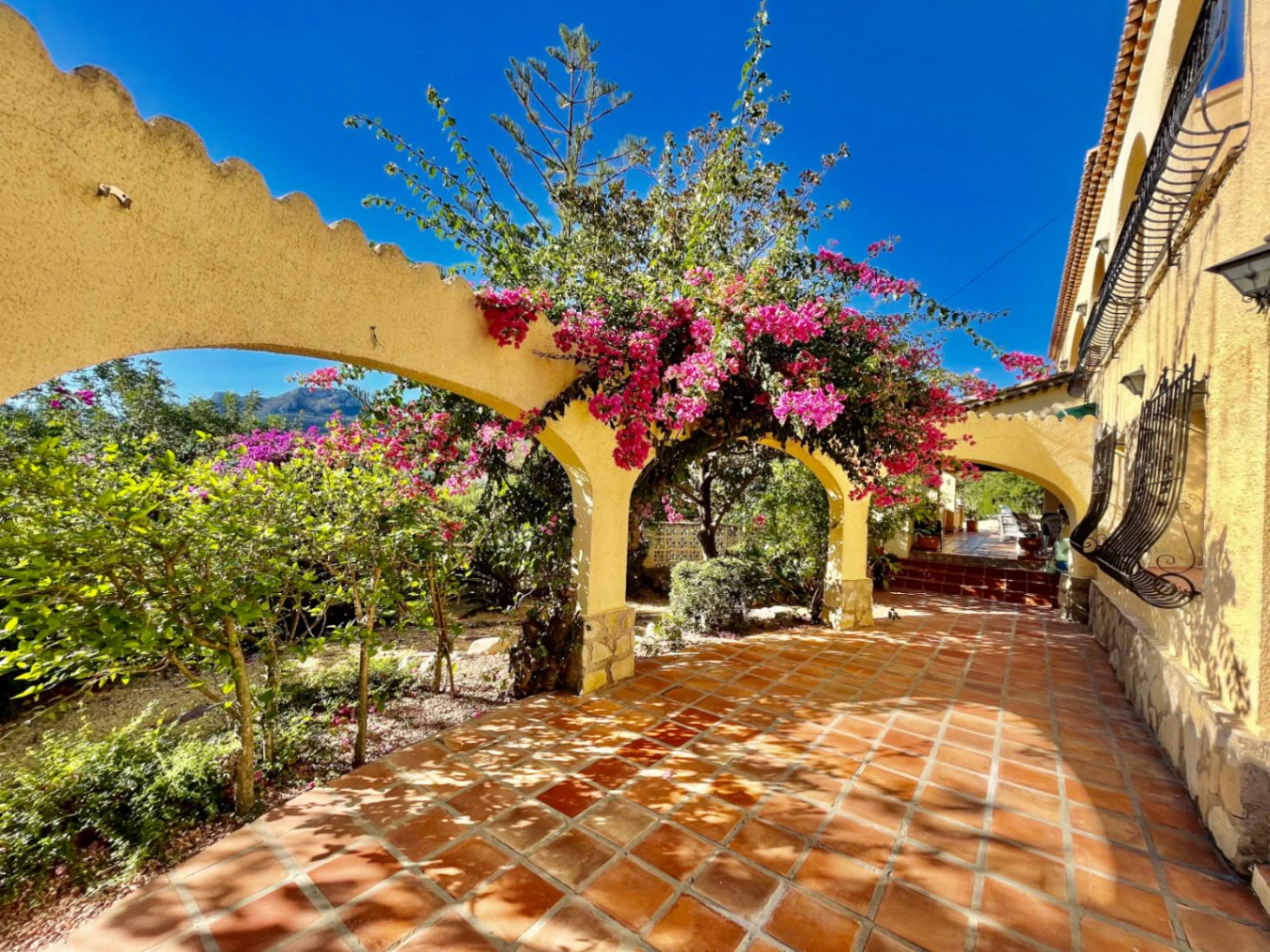 Villa te koop in Alcalali: Prachtig met adembenemend uitzicht