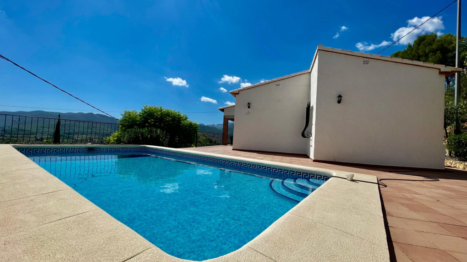 Villa for sale in Alcalali: South facing, all on one level