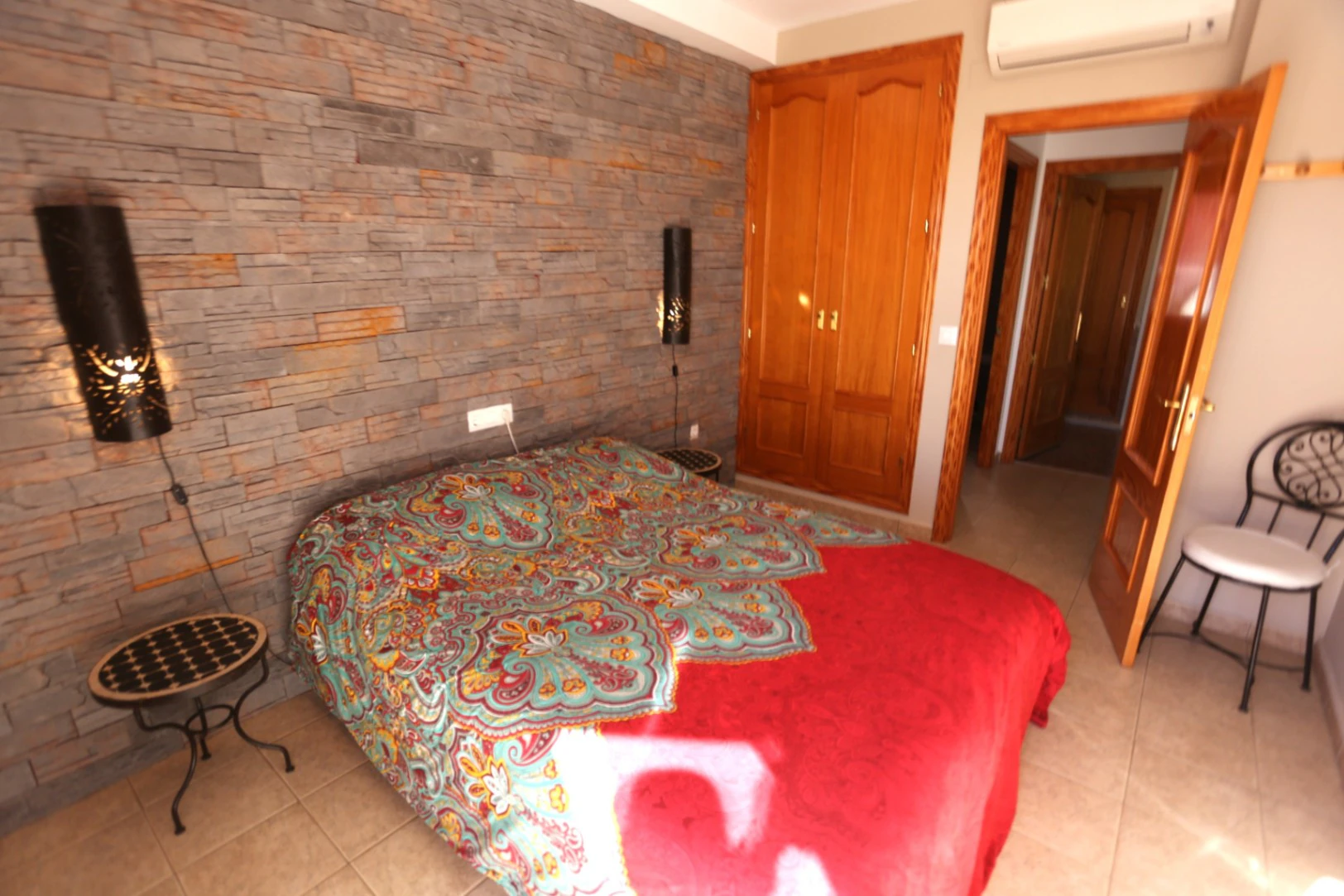 Modern townhouse for sale in Jalon: South-facing