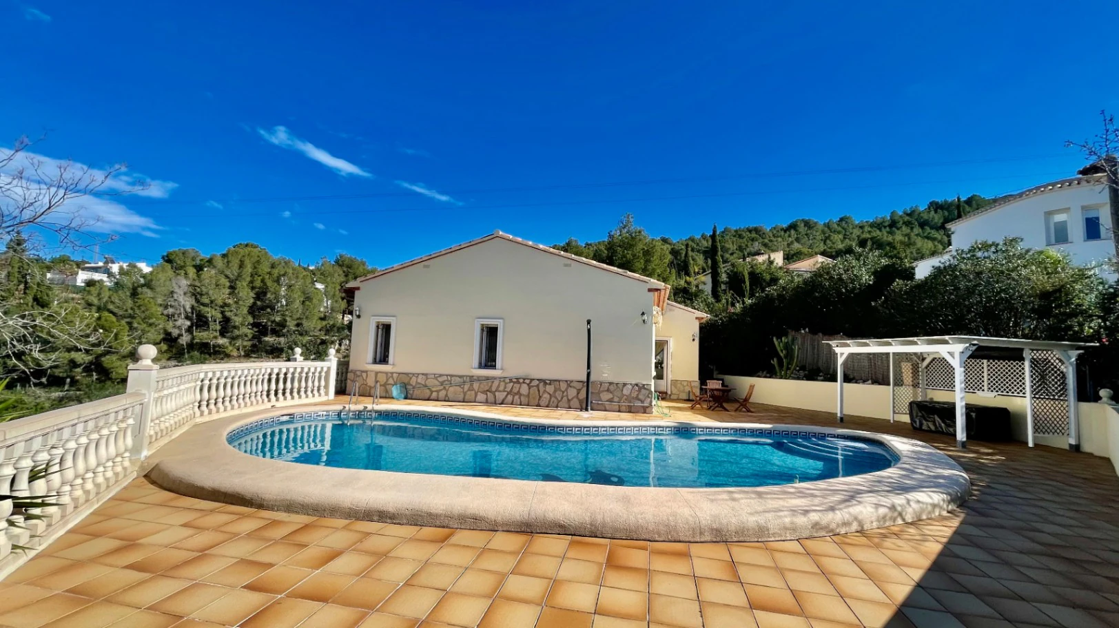 Villa for sale in Orba: Luxury & elegant