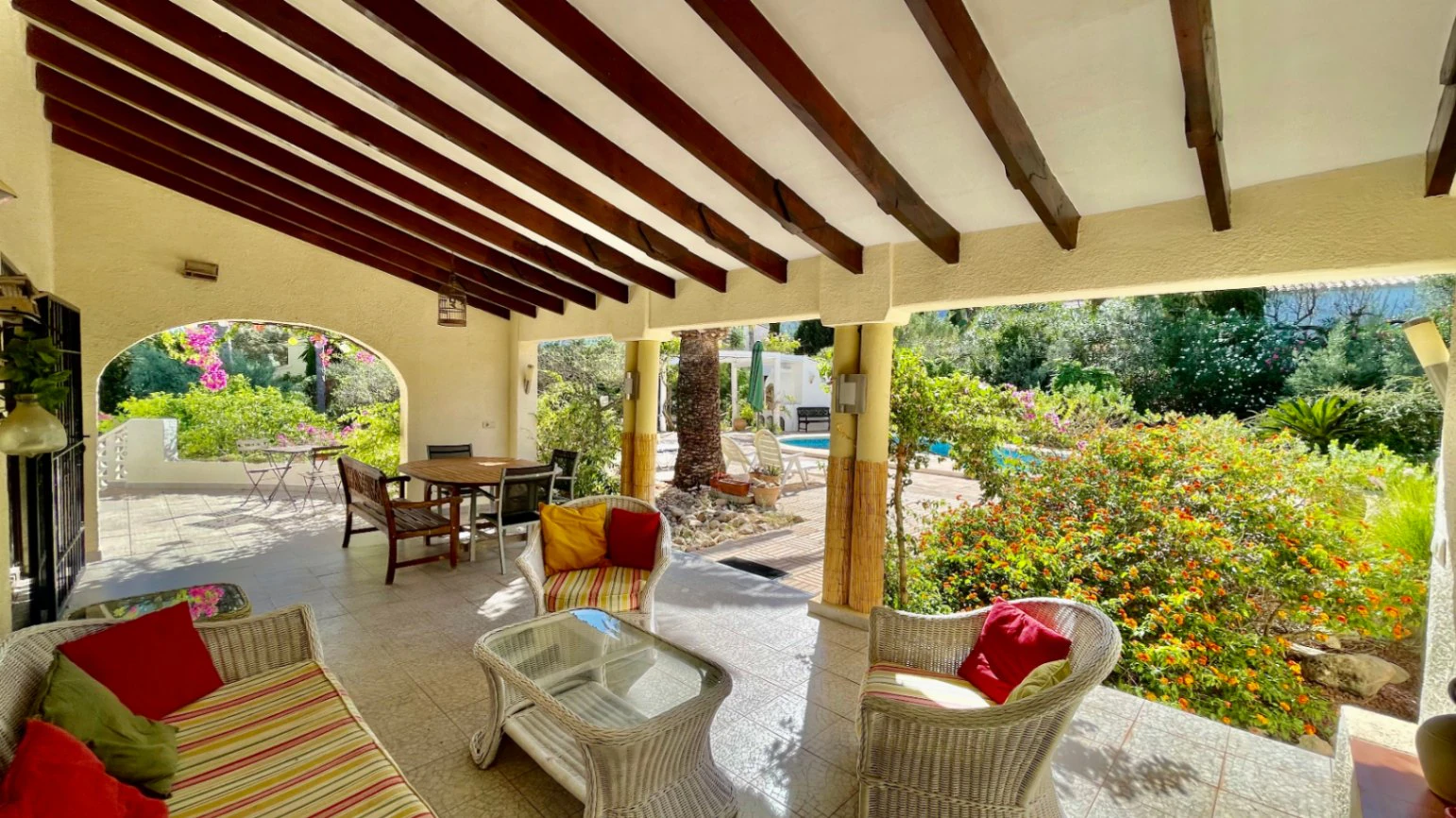 Villa for sale in Parcent: Charming, sought-after area