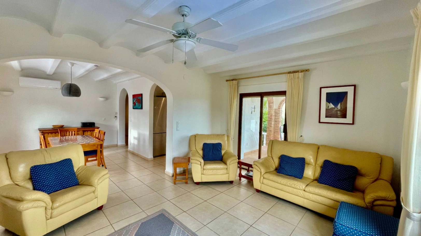 Villa for sale in Jalon: Frontline with spectacular south-facing views