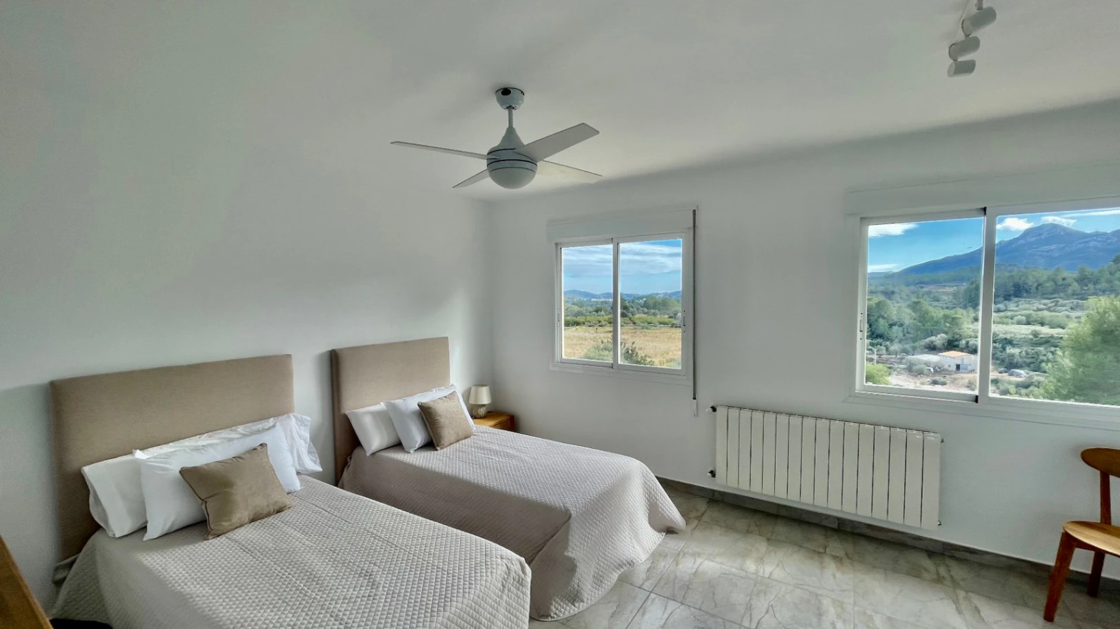 Modern townhouse for sale in Murla: Luxury, contemporary