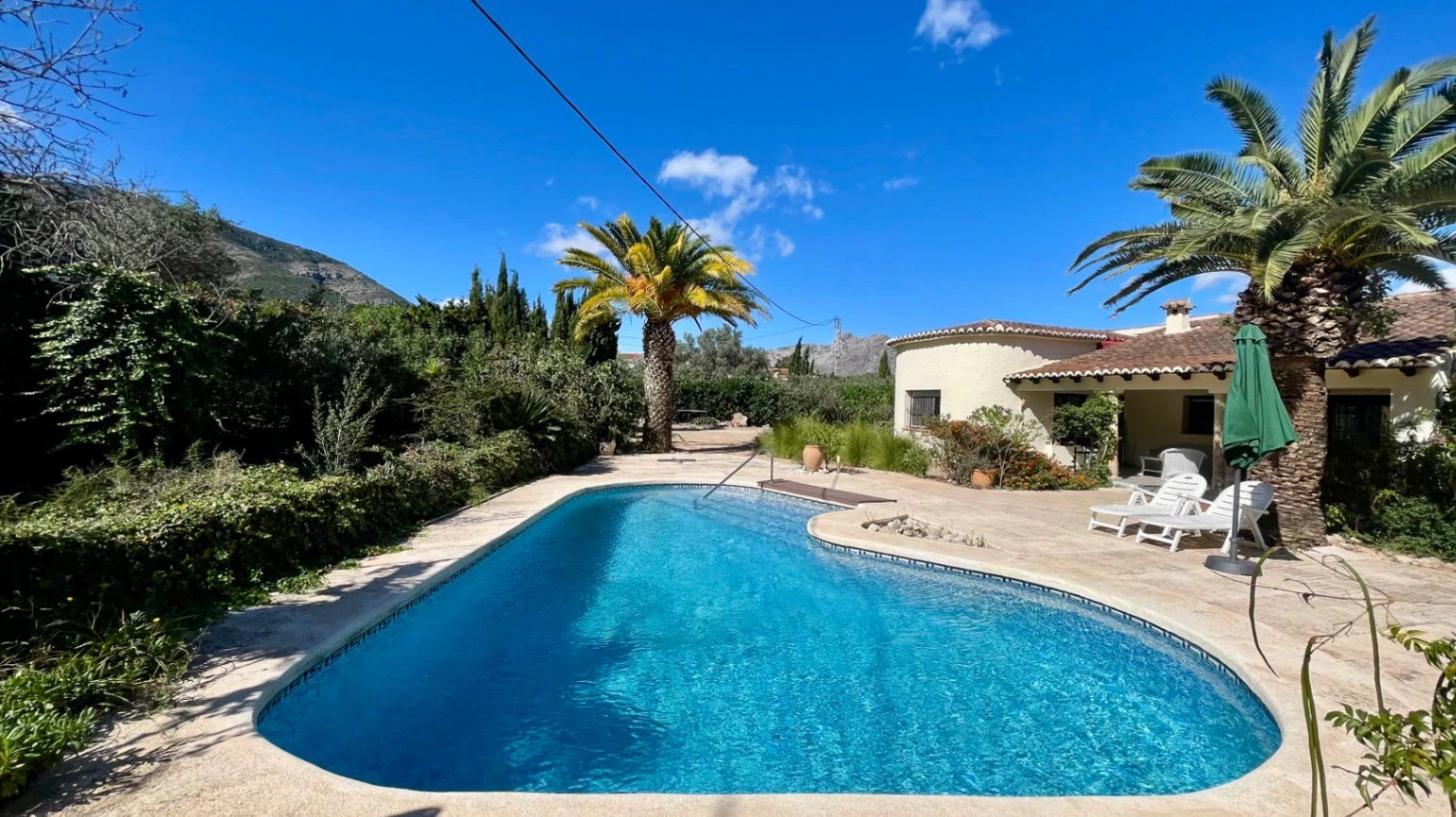 Villa for sale in Parcent: Charming, sought-after area