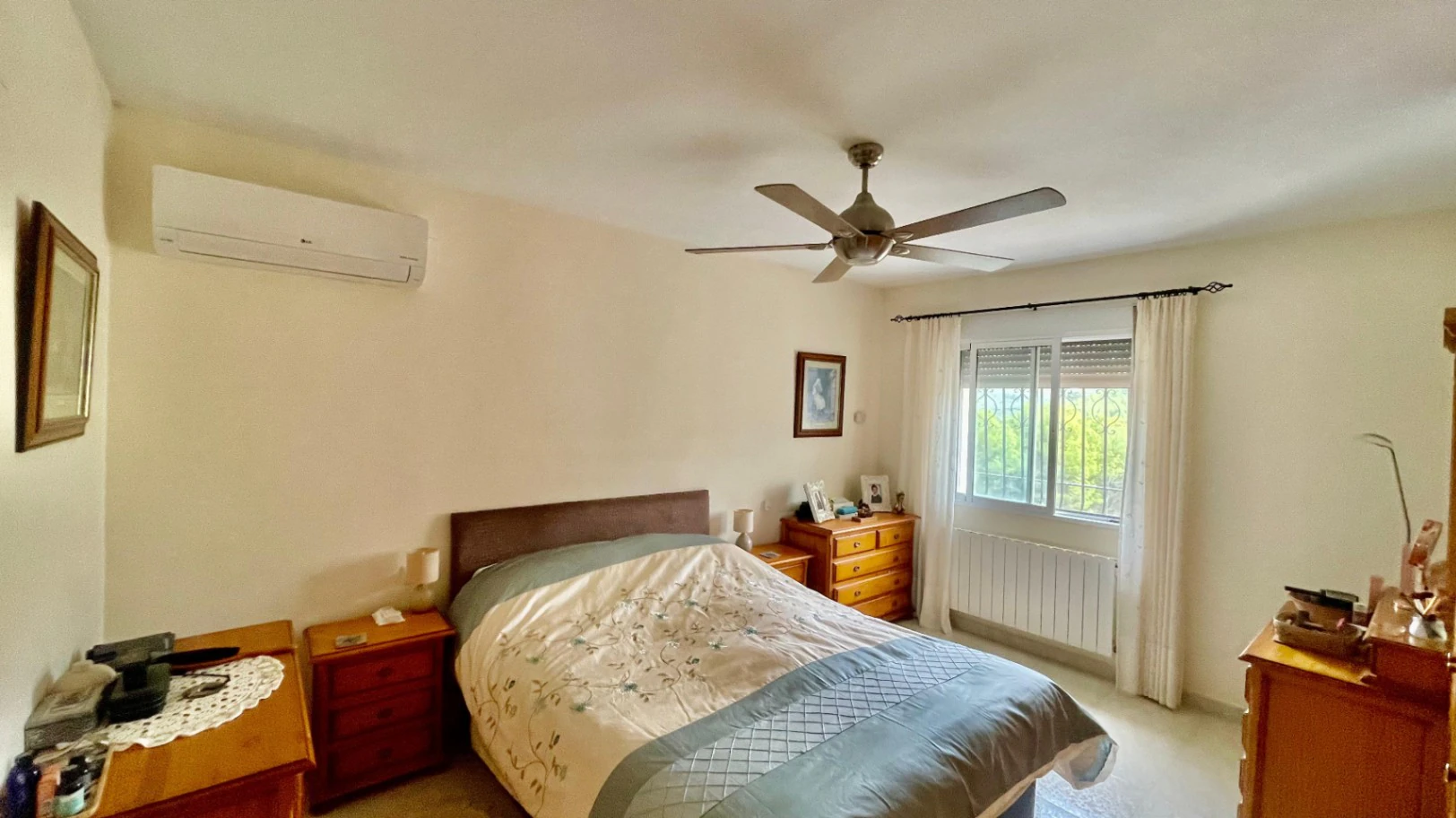 Villa for sale in Alcalali: Fabulous views, separate apartment