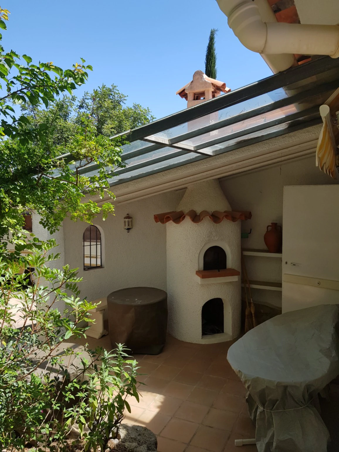 Casita for sale in Alcalali: large urban plot