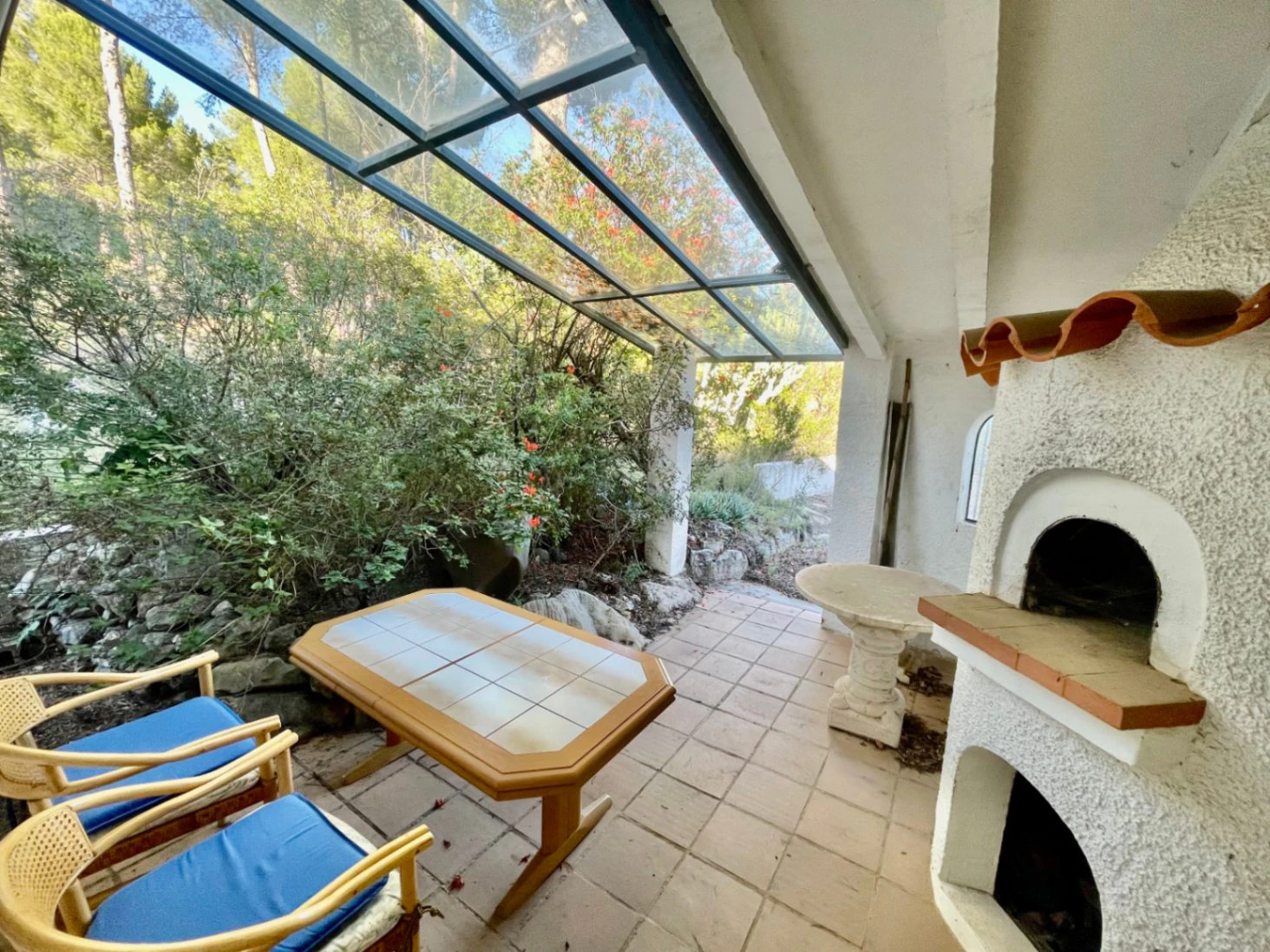 Casita for sale in Alcalali: large urban plot
