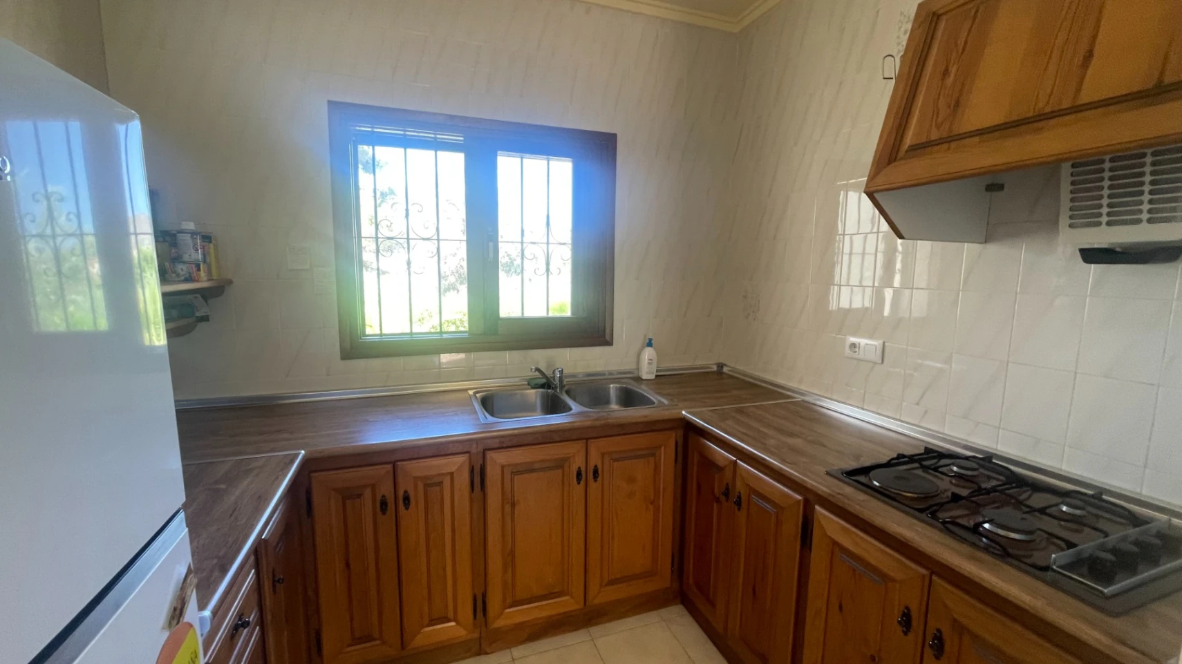 For sale in Parcent: Villa on a flat plot of 1346m2