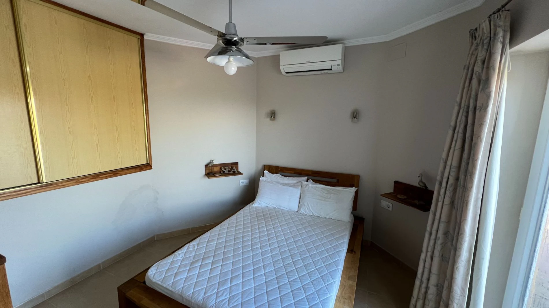 Villa for sale in Orba: Fabulous views, separate apartment