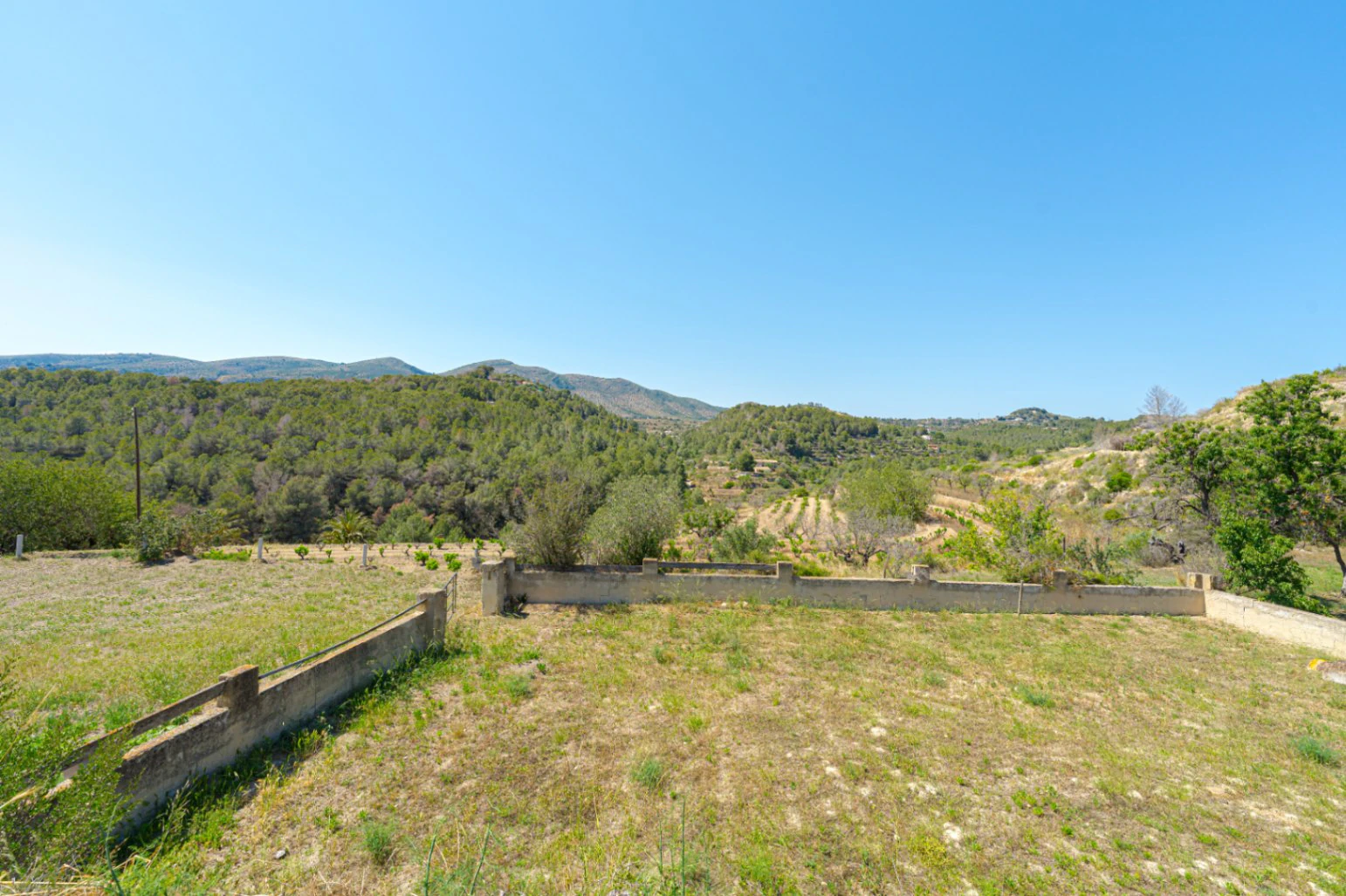 Villa for sale in Benissa: Stables and land