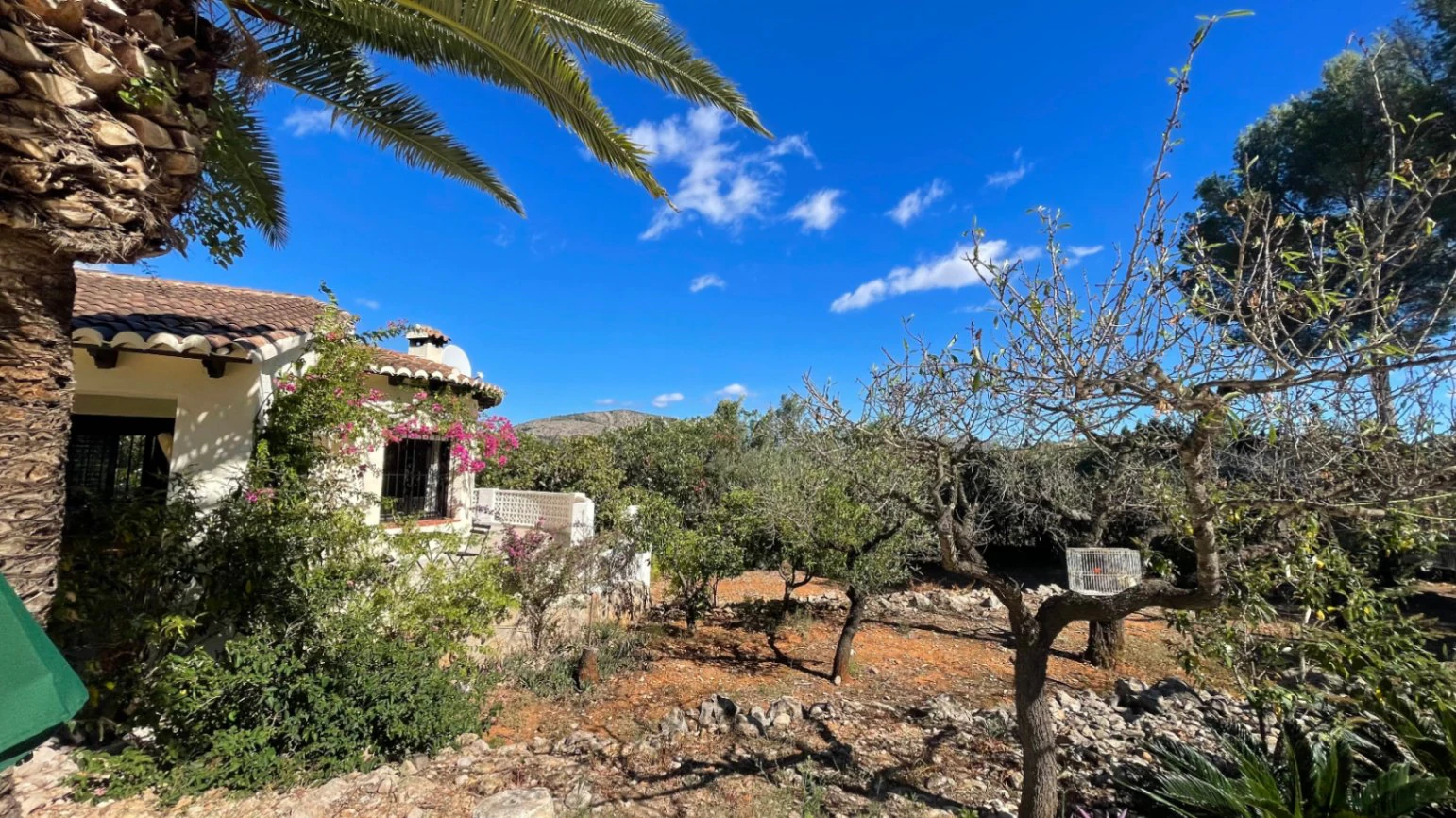 Villa for sale in Parcent: Charming, sought-after area