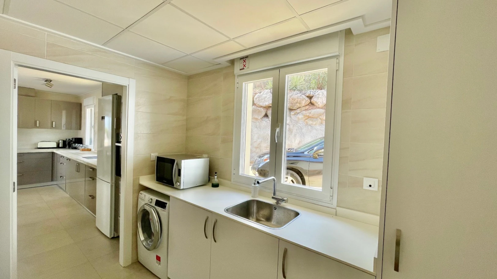 For sale in Alcalali: Modern and elegant