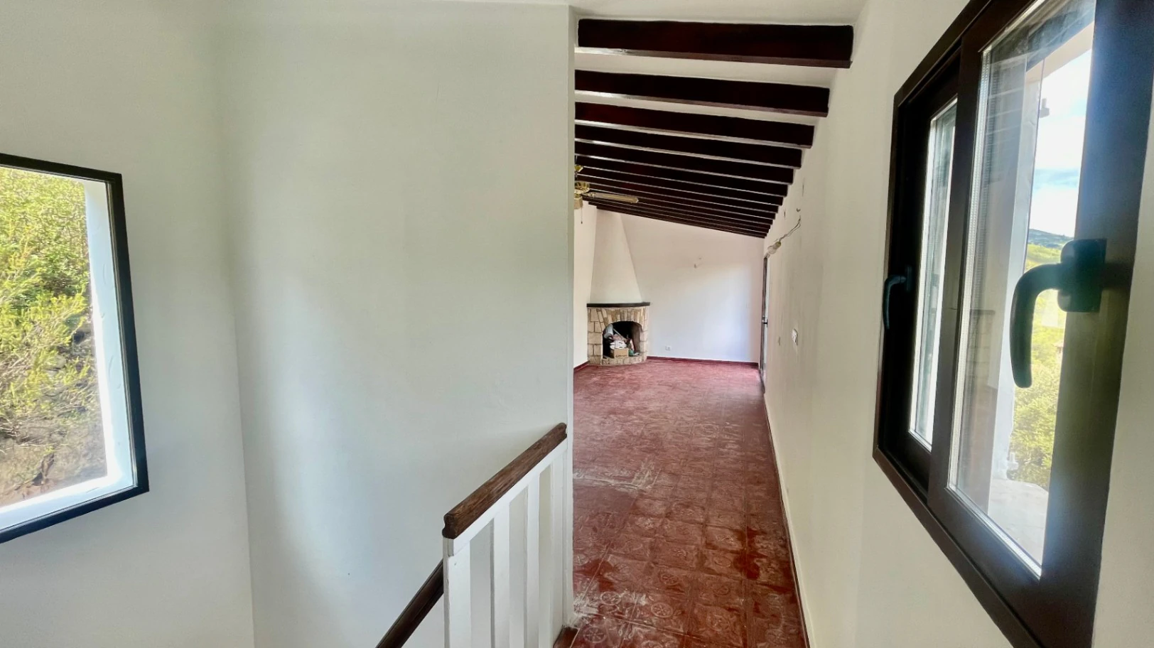 For sale in Parcent: private villa with open views