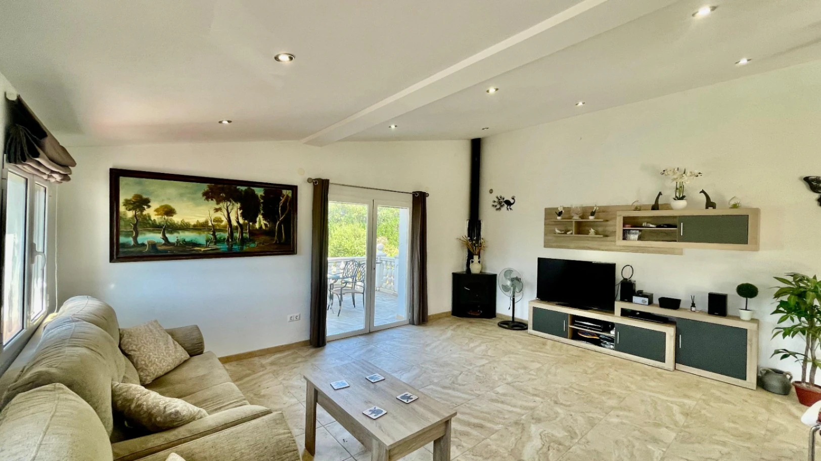 Villa for sale in Orba: Panoramic views, separate guest apartment