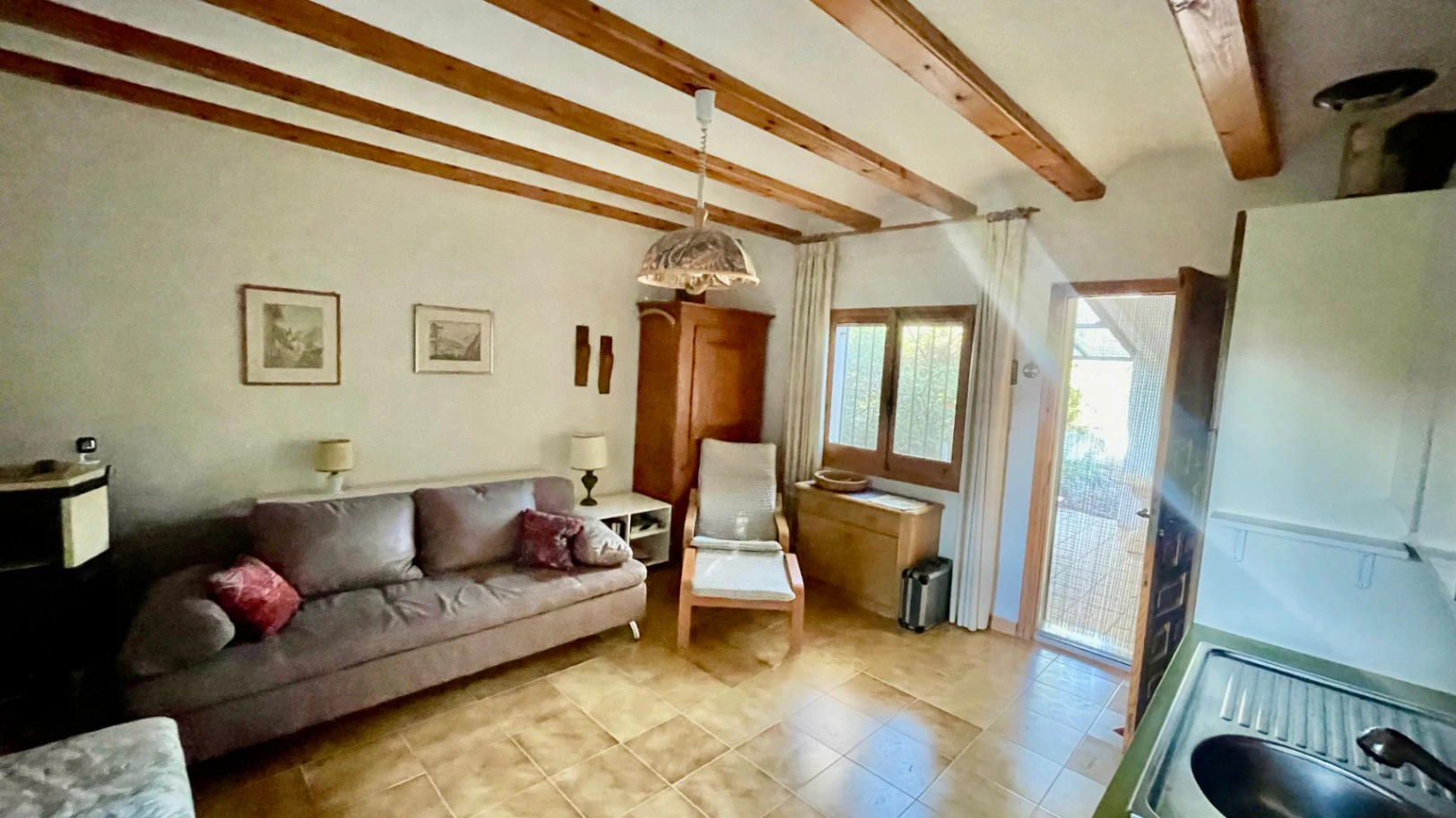 Casita for sale in Alcalali: large urban plot