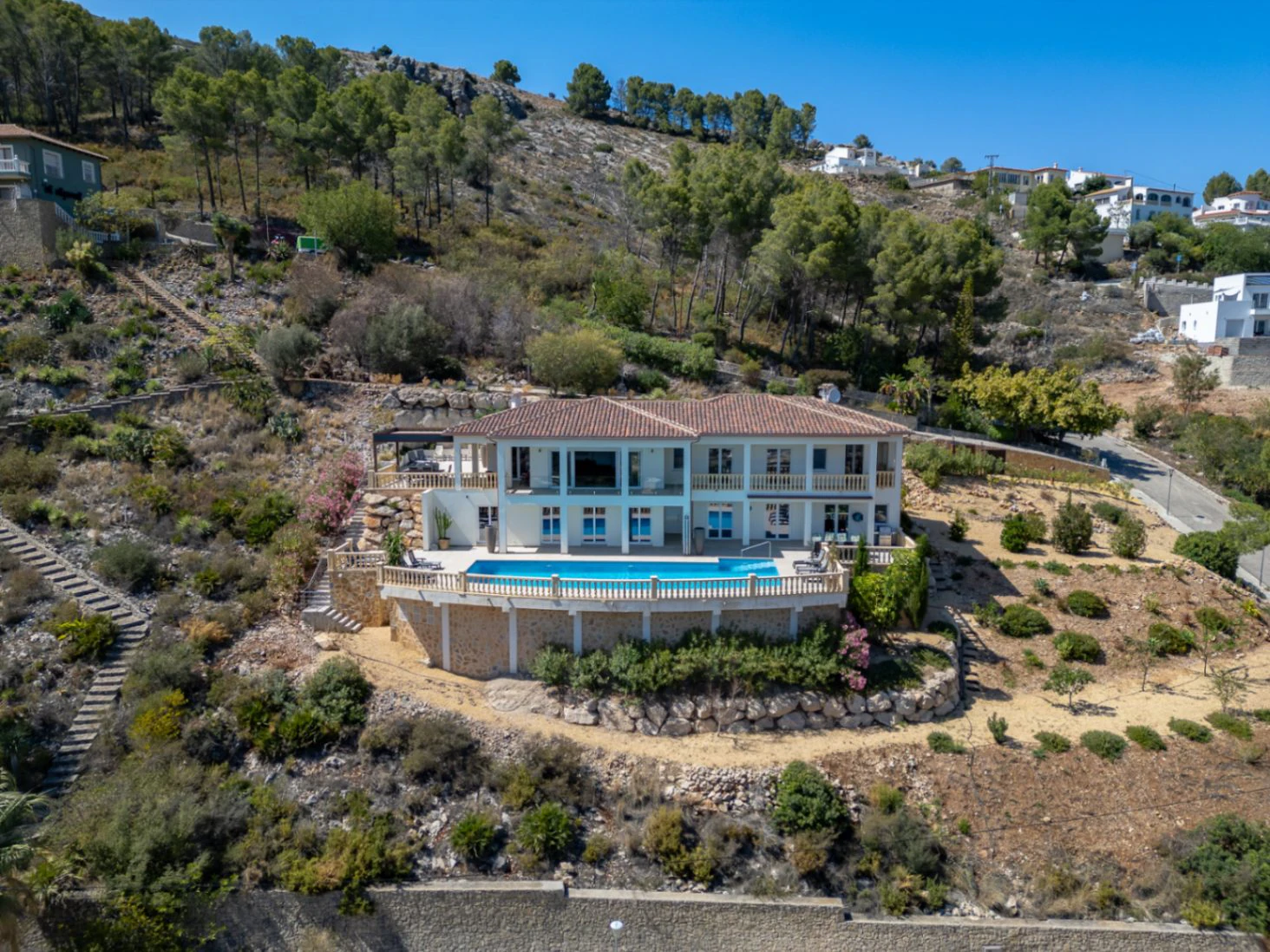 For sale in Alcalali: Modern and elegant