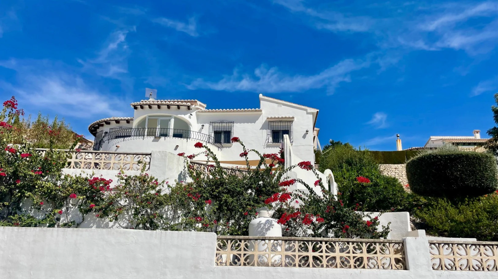 Villa for sale in Murla: Sought-after location, separate apartment