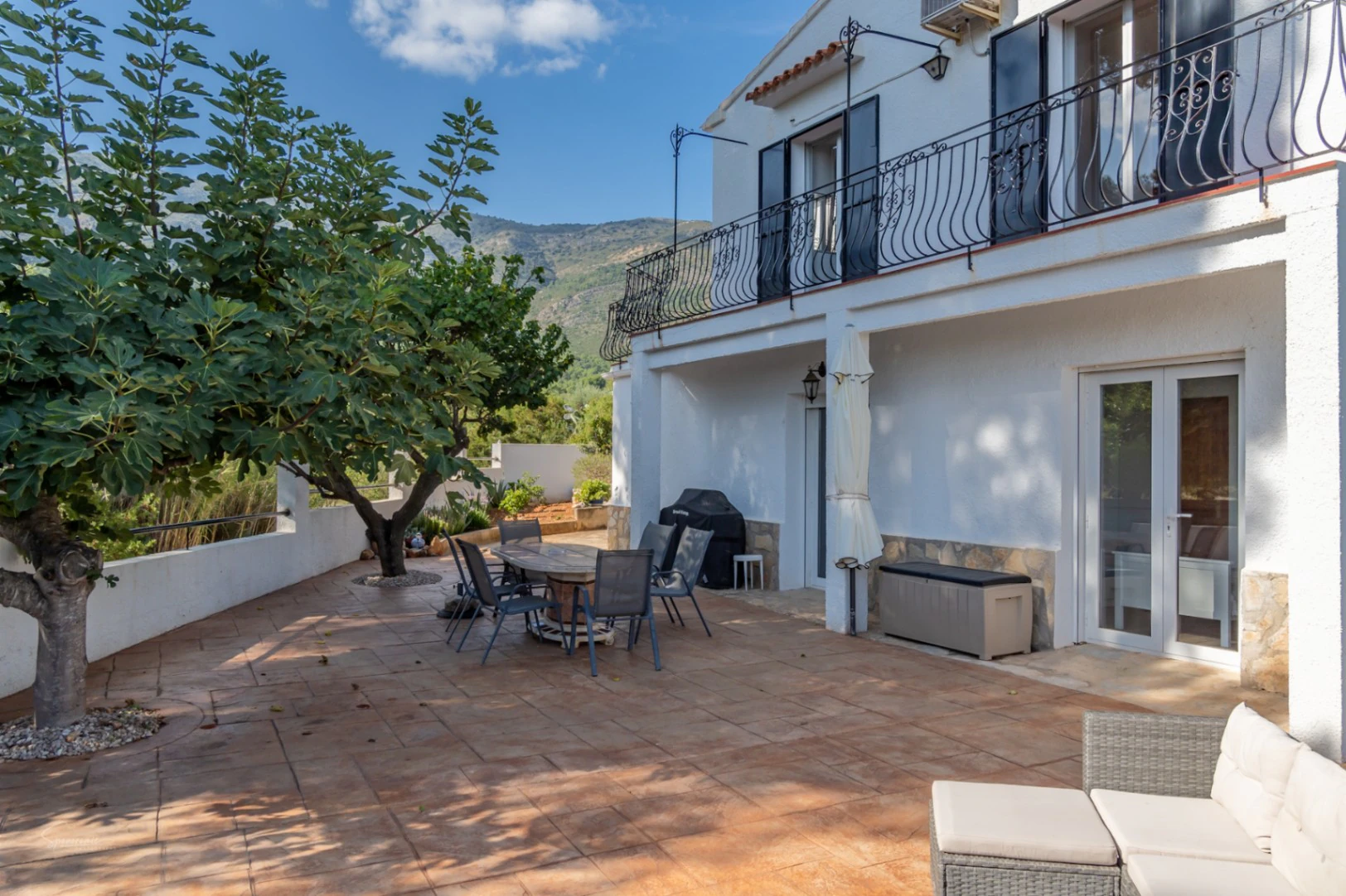 Two villas for sale in Parcent on one plot