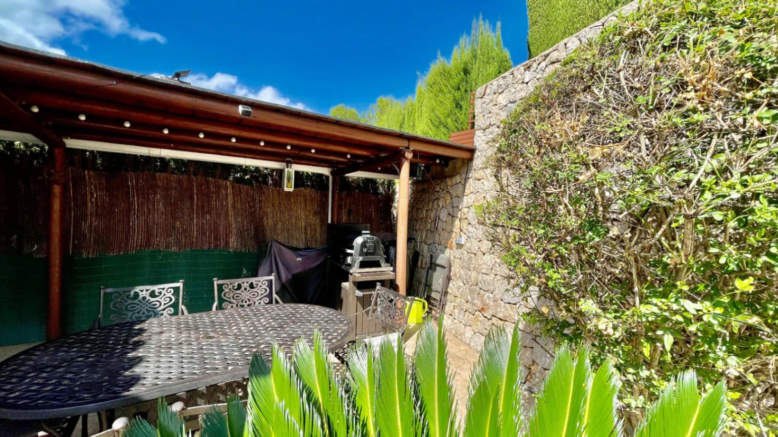 Semi-detached villa for sale in Murla - immaculate, south facing