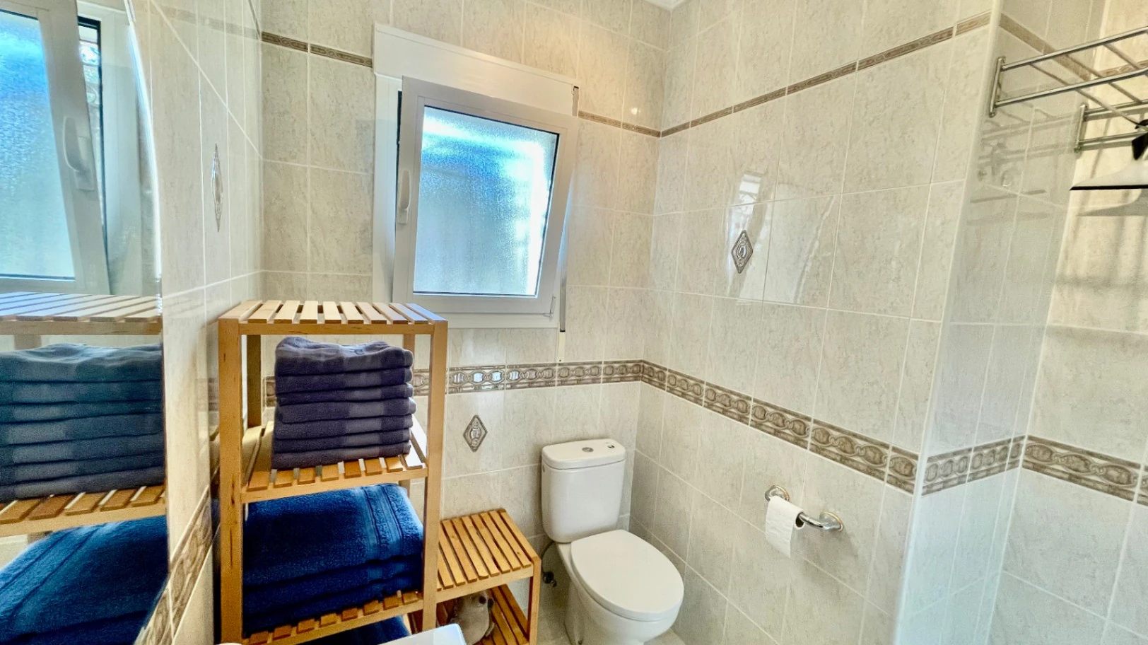 Villa for sale in Orba: Luxury & elegant
