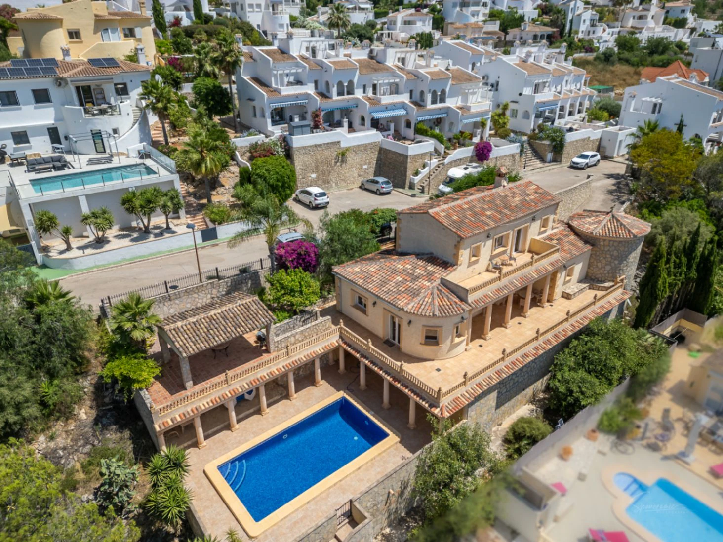Villa for sale in Jalon: Unique, very private