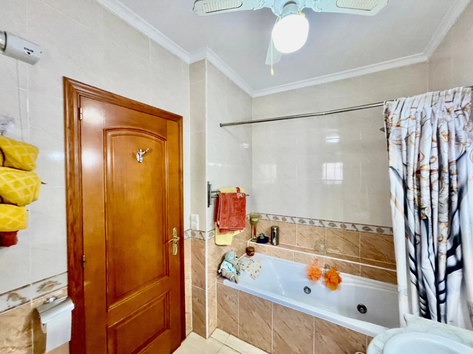Villa for sale in Tormos: South-facing, panoramic views