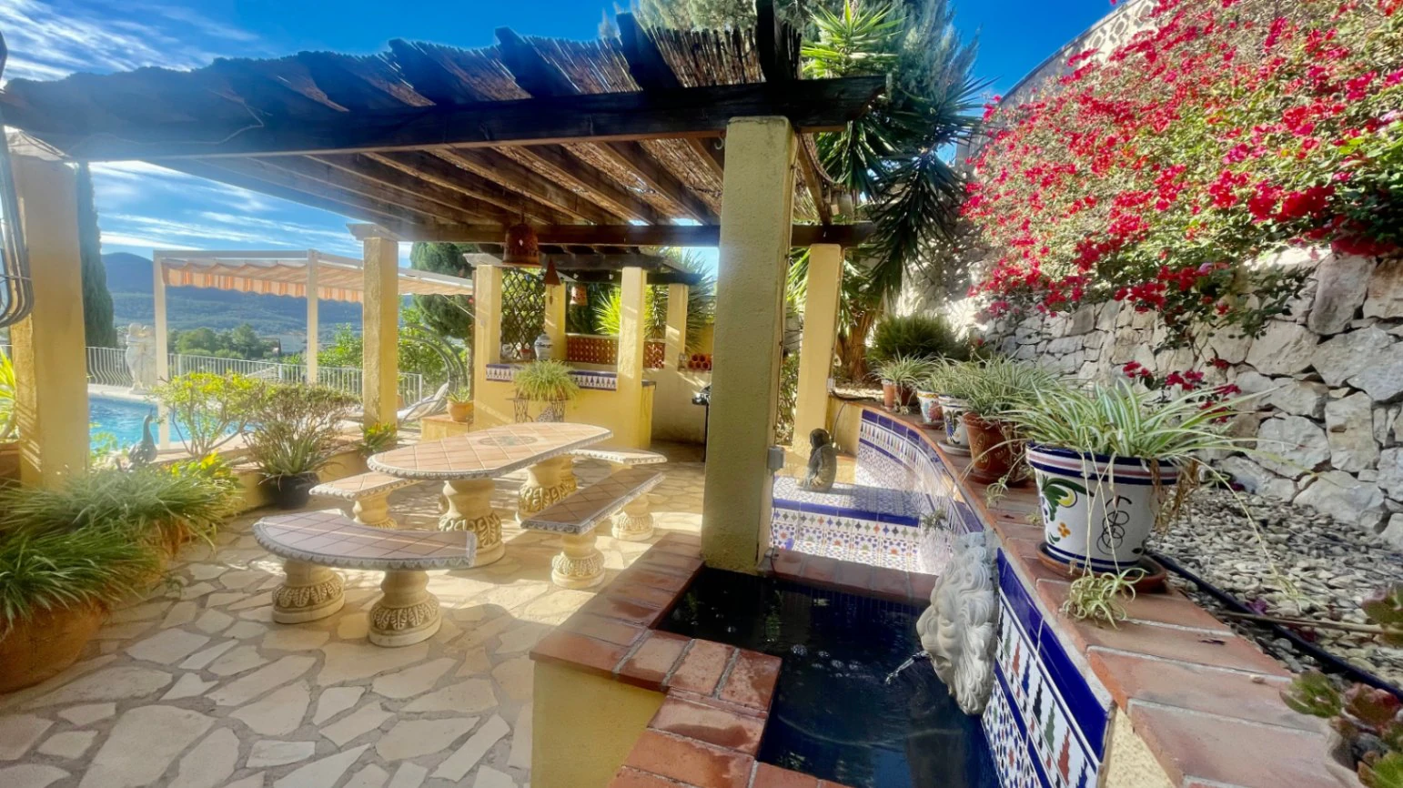 Villa for sale in Alcalali: Stunning views