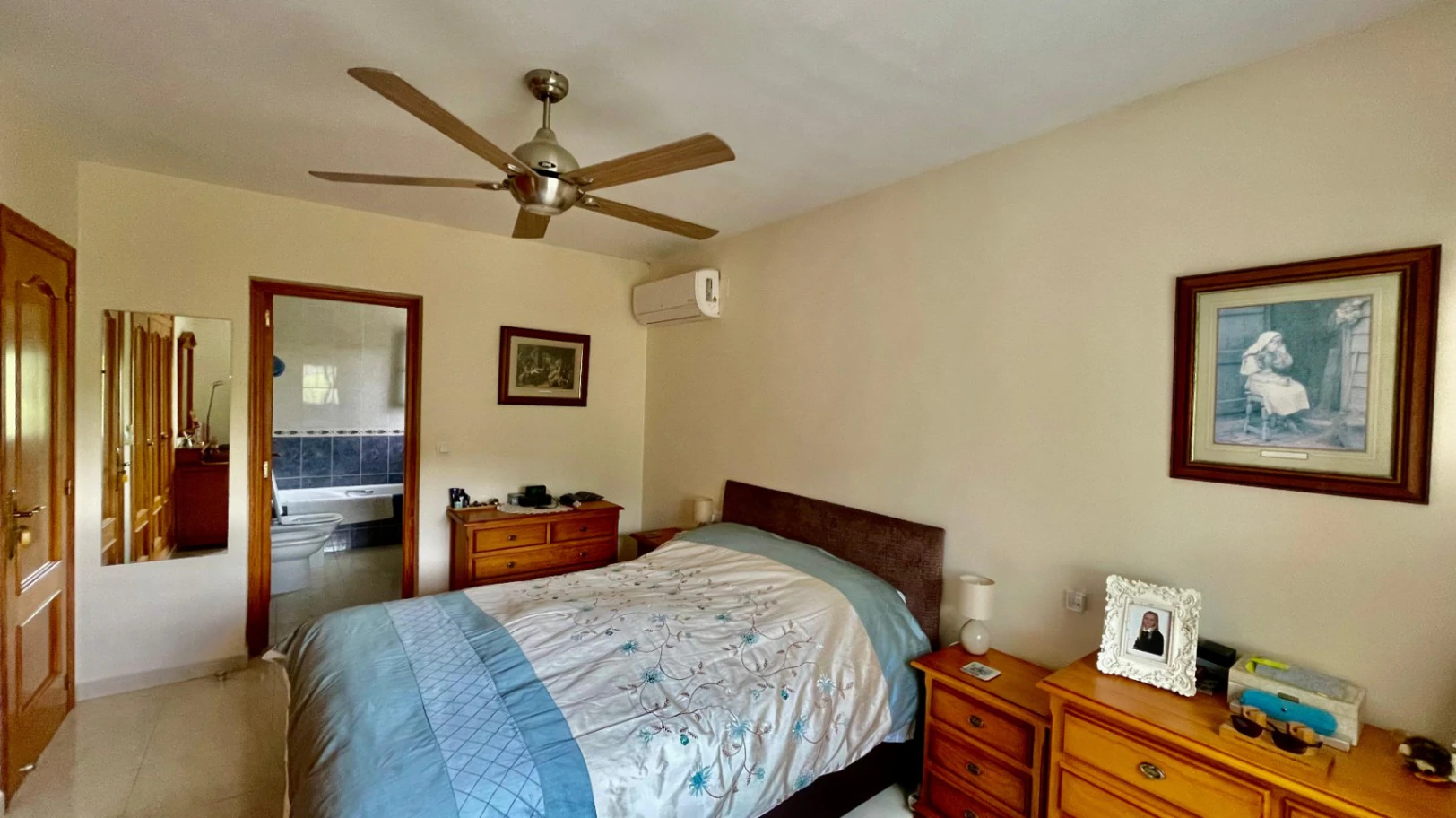 Villa for sale in Alcalali: Fabulous views, separate apartment