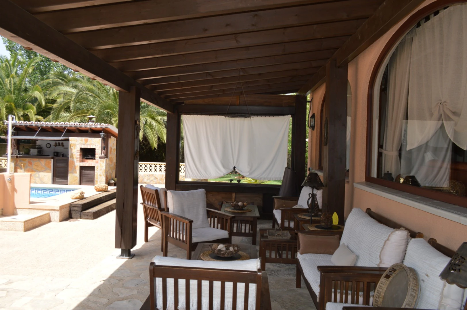 Villa for sale in Alcalali: Private, large south-facing plot, walking distance