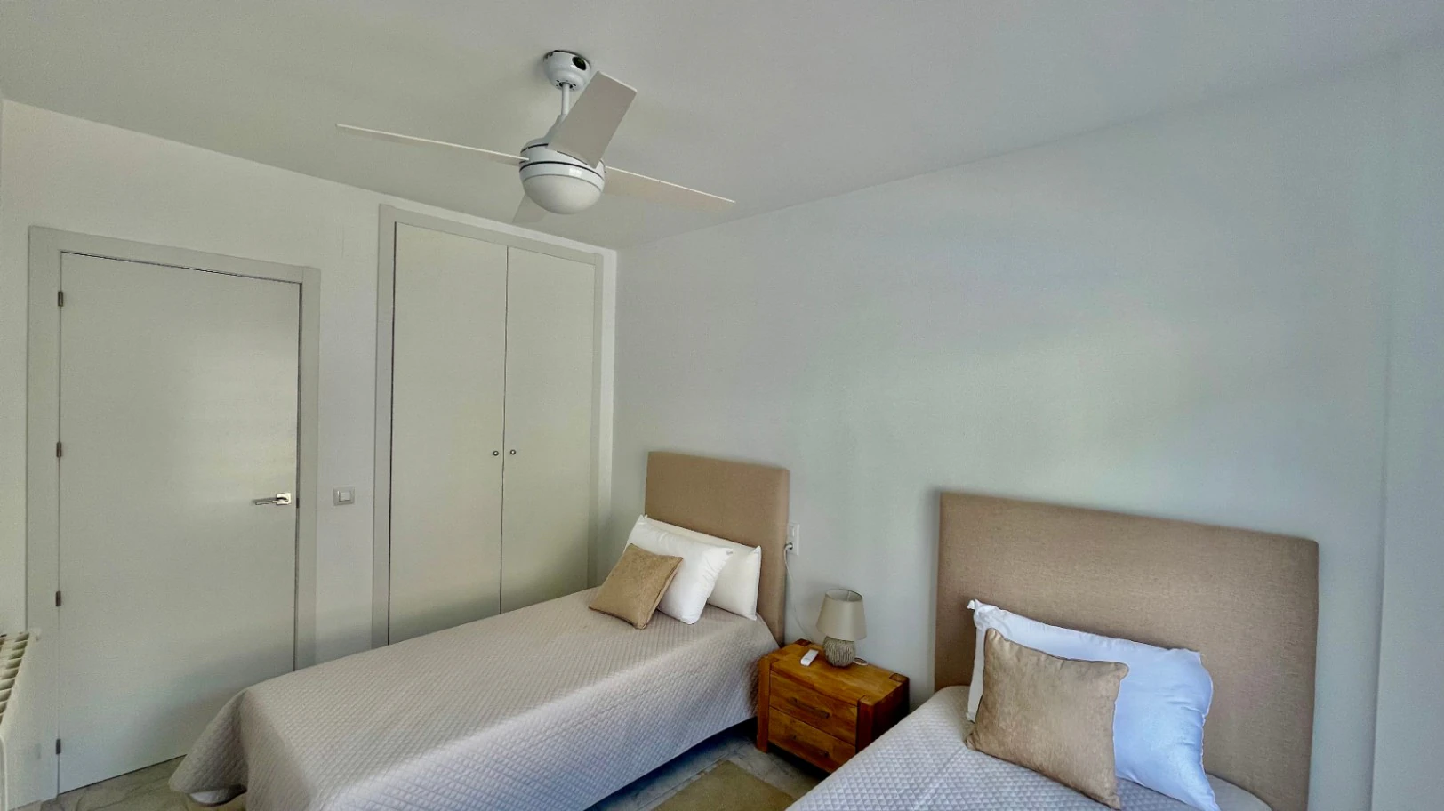 Modern townhouse for sale in Murla: Luxury, contemporary