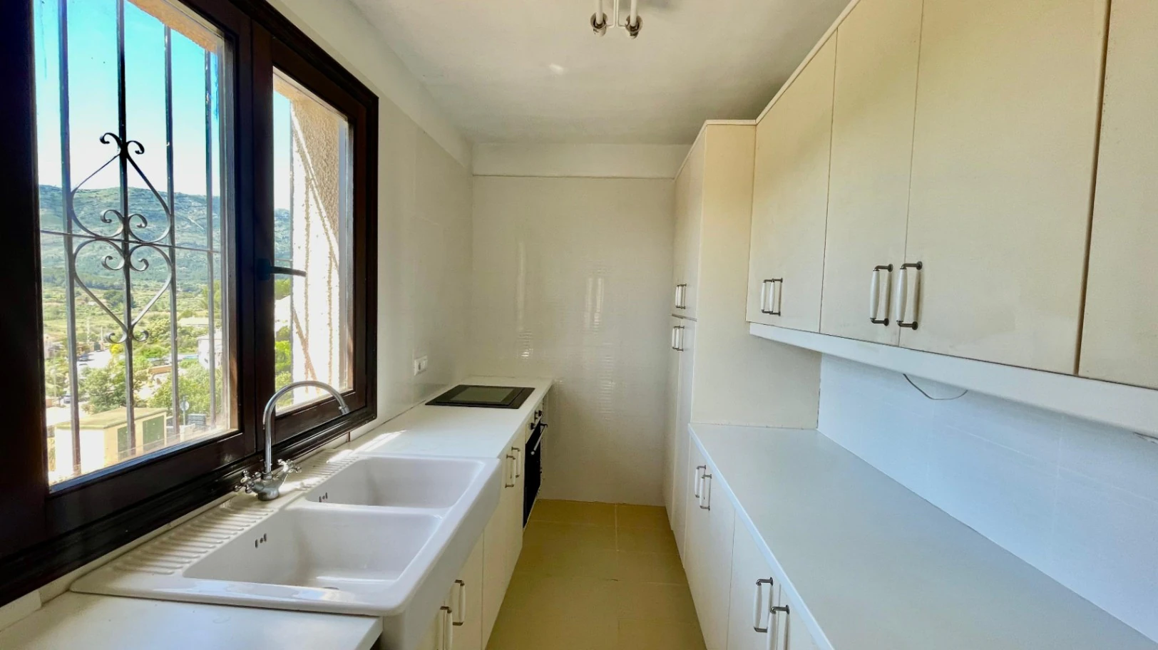Villa te koop in Alcalali: Prachtig uitzicht, zeer privé